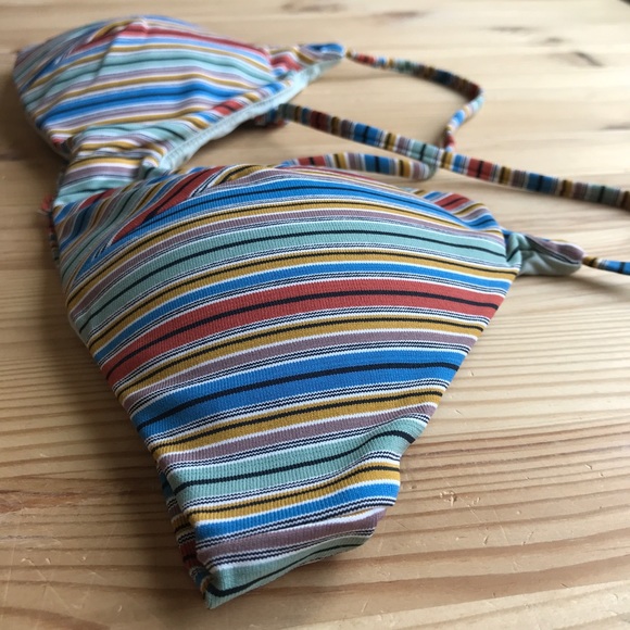 RVCA Bathing Suit bikini top NWT - Picture 2 of 5